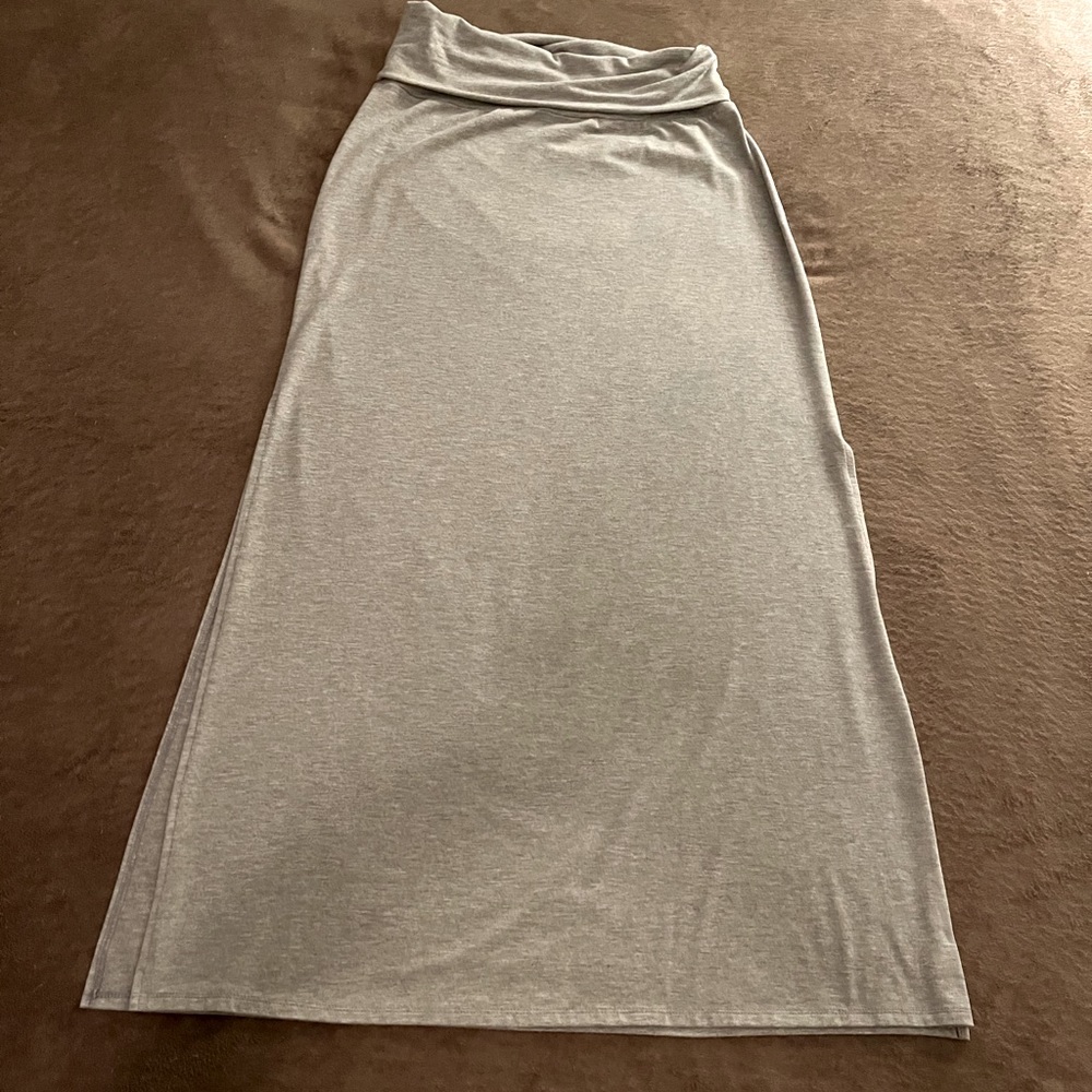 Maxi skirt with side leg slits.